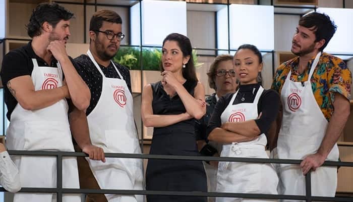 Ana Paula Padrão e participantes do "MasterChef" (Foto: Carlos Reinis/Band) Ana Paula Padrão e participantes do "MasterChef" (Foto: Carlos Reinis/Band)
