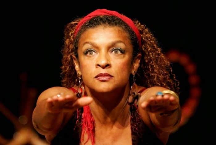 Elisa Lucinda (Foto: Divulgação) Elisa Lucinda (Foto: Divulgação)