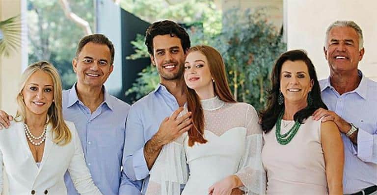 Marina Ruy Barbosa e família do marido (Foto: Divulgação) Marina Ruy Barbosa e família do marido (Foto: Divulgação)