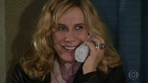 Nazaré Tedesco (Renata Sorrah) em cena de "Senhora do Destino" (Foto: Reprodução/TV Globo) Nazaré Tedesco (Renata Sorrah) em cena de "Senhora do Destino" (Foto: Reprodução/TV Globo)