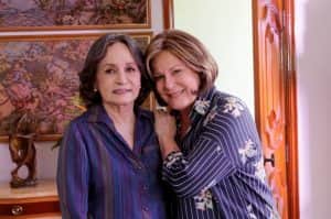 Joana Fomm e Lucinha Lins nos bastidores de Apocalipse. (Foto: Munir Chatack/ Record) Joana Fomm e Lucinha Lins nos bastidores de Apocalipse. (Foto: Munir Chatack/ Record)