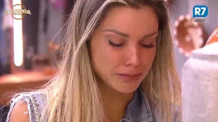 Flavia Viana quebra o silêncio e fala sobre termino com Marcelo Ie Ié