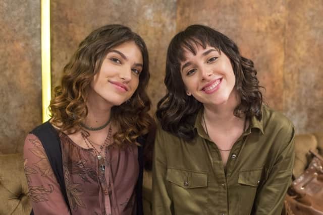 Samantha (Giovanna Grígio) e Lica (Manoela Aliperti) (Foto: Globo/Marília Cabral) Samantha (Giovanna Grígio) e Lica (Manoela Aliperti) (Foto: Globo/Marília Cabral)