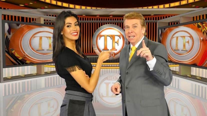 Flávia Noronha e Nelson Rubens no comando do TV Fama (Foto: Divulgação/RedeTV!) Flávia Noronha e Nelson Rubens no comando do TV Fama (Foto: Divulgação/RedeTV!)