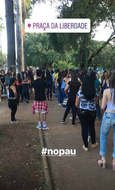 Fãs de BrenFãs de Breno e Paula se reuniram no centro de Belo Horizonte (Foto: Reprodução/Instagram)o e Paula se reuniram no centro de Belo Horizonte Foto: Reprodução/Instagram Fãs de BrenFãs de Breno e Paula se reuniram no centro de Belo Horizonte (Foto: Reprodução/Instagram)o e Paula se reuniram no centro de Belo Horizonte Foto: Reprodução/Instagram