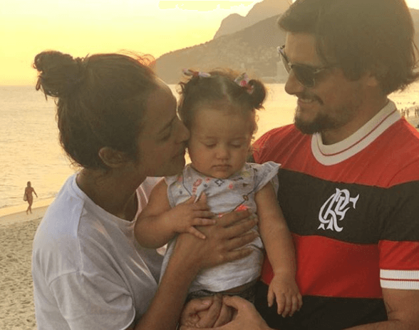 Bruno Gissoni, Yanna Lavigne e a filhinha do casal (Foto: Reprodução/Instagram) Bruno Gissoni, Yanna Lavigne e a filhinha do casal (Foto: Reprodução/Instagram)