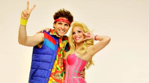 Thiago Fragoso e Danielle Winits na peça Xanadu (Foto: Reprodução) Thiago Fragoso e Danielle Winits na peça Xanadu (Foto: Reprodução)