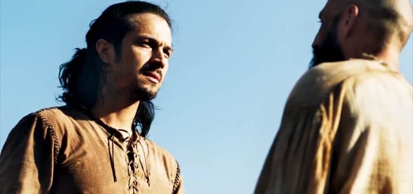Afonso e Constantino terão duelo de facas em Deus Salve o Rei (Foto: Reprodução/ Globo) Afonso e Constantino terão duelo de facas em Deus Salve o Rei (Foto: Reprodução/ Globo)