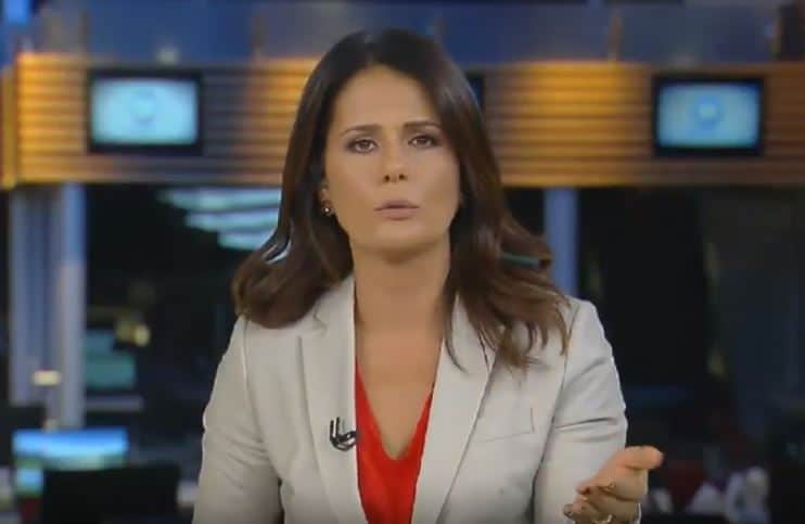 Adriana Araújo comandou o Cidade Alerta em forma de plantão neste sábado (Foto: Reprodução) Adriana Araújo comandou o Cidade Alerta em forma de plantão neste sábado (Foto: Reprodução)