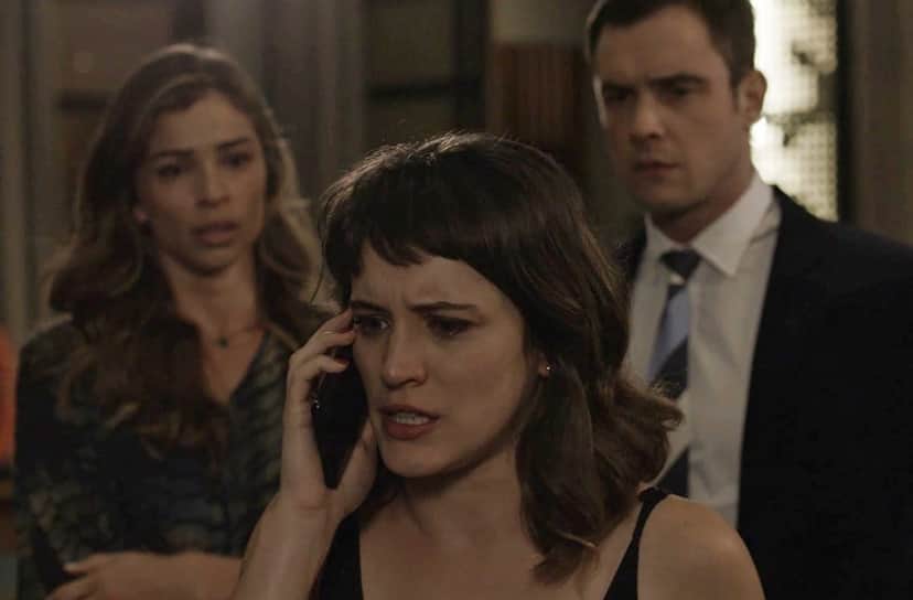 Clara (Bianca Bin) está vivendo com o sequestro de Tomaz, arquitetado por Renato (Rafael Cardoso). Clara (Bianca Bin) está vivendo com o sequestro de Tomaz, arquitetado por Renato (Rafael Cardoso).