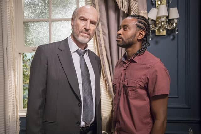 Severo (Odilon Wagner) e Roberval (Fabrício Boliveira) (Foto: Globo/Marília Cabral) Severo (Odilon Wagner) e Roberval (Fabrício Boliveira) (Foto: Globo/Marília Cabral)