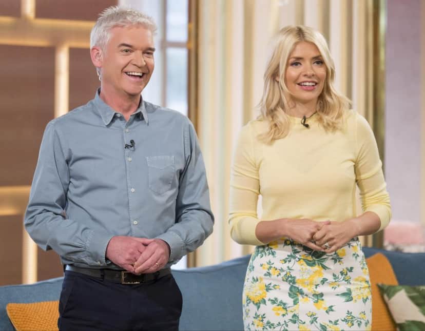 Phillip Schofield e Holly Willoughby no programa This Morning (Foto: Reprodução) Phillip Schofield e Holly Willoughby no programa This Morning (Foto: Reprodução)