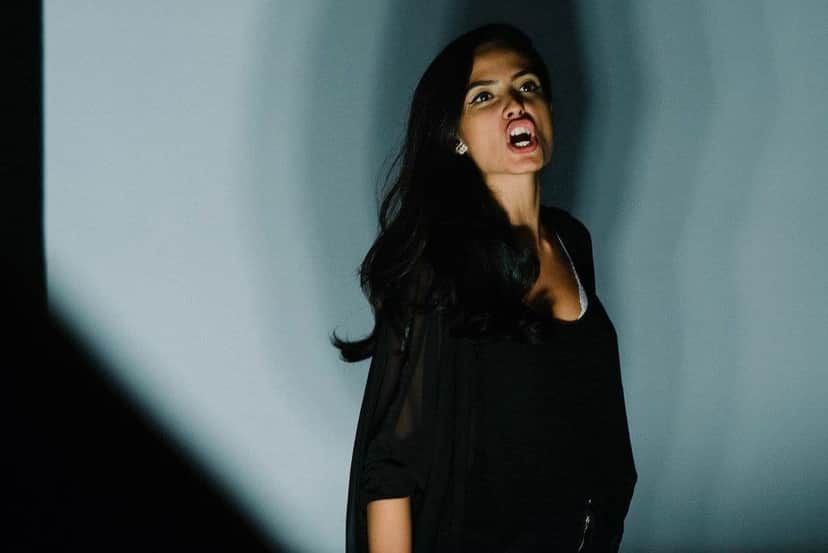 Dayanna Maia no teatro (Foto: Divulgação) Dayanna Maia no teatro (Foto: Divulgação)