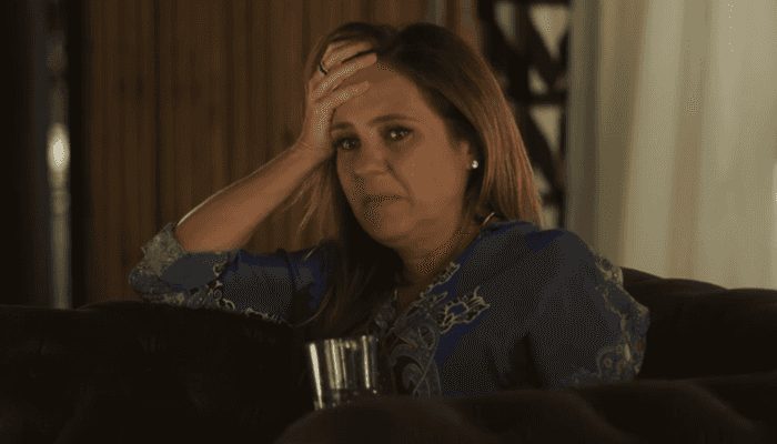 Laureta (Adriana Esteves) em cena de Segundo Sol (Foto: Reprodução/Globo) Laureta (Adriana Esteves) em cena de Segundo Sol (Foto: Reprodução/Globo)