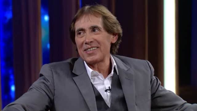 Odair José, em conversa com Pedro Bial, revelou já ter usado drogas (Foto: TV Globo) Odair José, em conversa com Pedro Bial, revelou já ter usado drogas (Foto: TV Globo)