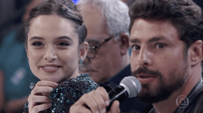 Cauã Reymond e Juliana Paiva no Domingão do Faustão (Foto: reprodução) Cauã Reymond e Juliana Paiva no Domingão do Faustão (Foto: reprodução)