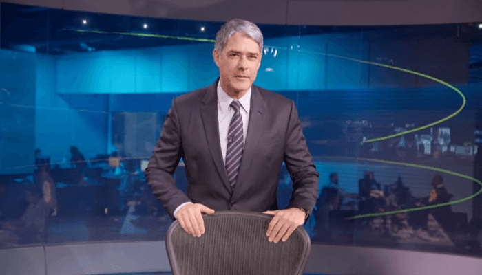 O apresentador William Bonner no estúdio do Jornal Nacional (Foto: Reprodução/Globo) O apresentador William Bonner no estúdio do Jornal Nacional (Foto: Reprodução/Globo)