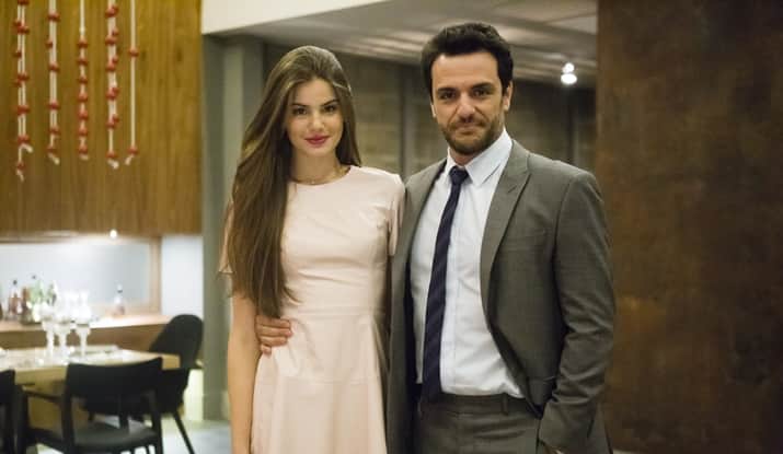 Camila Queiroz e Rodrigo Lombardi protagonizaram Verdades Secretas, escrita por Walcyr Carrasco. (Foto: Divulgação) Camila Queiroz e Rodrigo Lombardi protagonizaram Verdades Secretas, escrita por Walcyr Carrasco. (Foto: Divulgação)