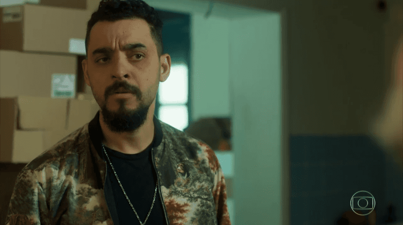 Barão (Rui Ricardo Diaz) em cena de O Tempo Não Para (Foto: Reprodução/Globo) Barão (Rui Ricardo Diaz) em cena de O Tempo Não Para (Foto: Reprodução/Globo)