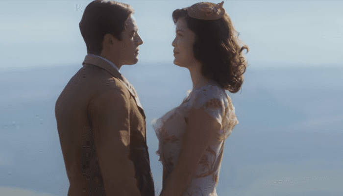 Rafael Cardoso (Danilo Breton) e Vitoria Strada (Julia Castelo) em Espelho da Vida (Foto: Reprodução/Globo) Rafael Cardoso (Danilo Breton) e Vitoria Strada (Julia Castelo) em Espelho da Vida (Foto: Reprodução/Globo)