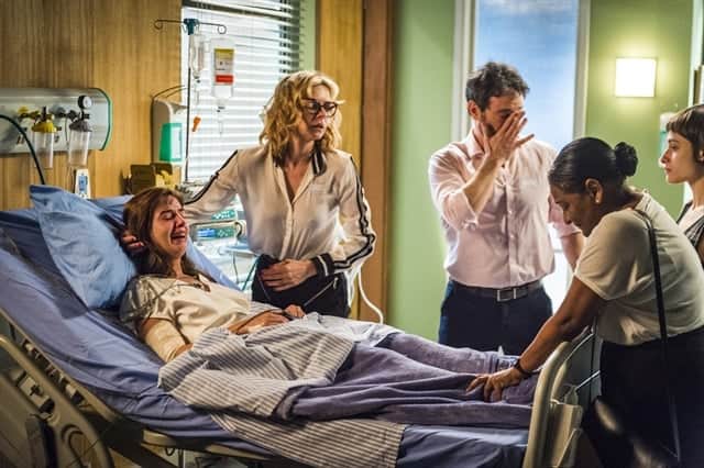 Rochele (Giovanna Lancellotti) descobre que tem grave doença em Segundo Sol (Foto: Globo/Paulo Belote) Rochele (Giovanna Lancellotti) descobre que tem grave doença em Segundo Sol (Foto: Globo/Paulo Belote)