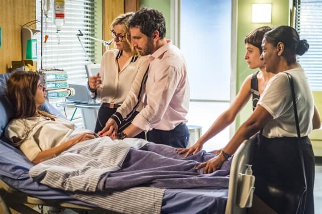 Rochele (Giovanna Lancellotti) descobre que tem grave doença em Segundo Sol (Foto: Globo/Paulo Belote) Rochele (Giovanna Lancellotti) descobre que tem grave doença em Segundo Sol (Foto: Globo/Paulo Belote)