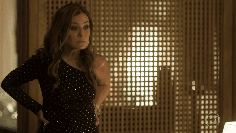 Laureta (Adriana Esteves) em cena de Segundo Sol (Foto: Reprodução/Globo) Laureta (Adriana Esteves) em cena de Segundo Sol (Foto: Reprodução/Globo)