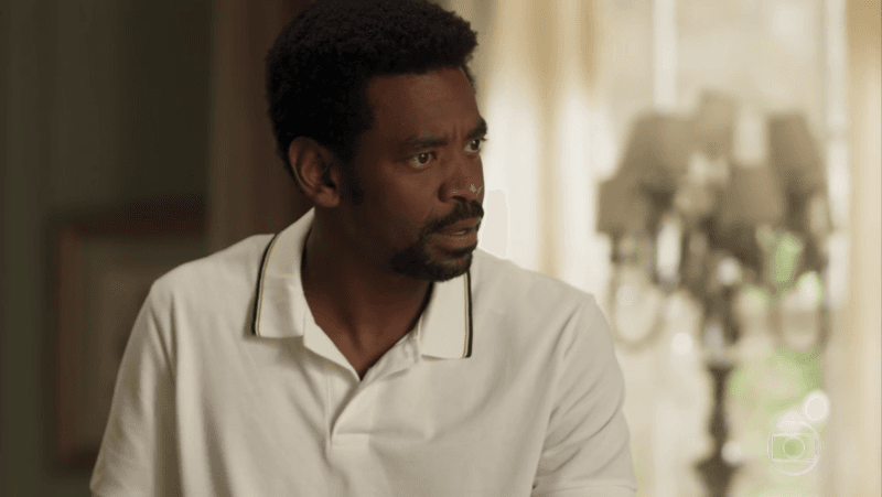 Roberval (Fabrício Boliveira) em cena de Segundo Sol (Foto: Reprodução/Globo) Roberval (Fabrício Boliveira) em cena de Segundo Sol (Foto: Reprodução/Globo)