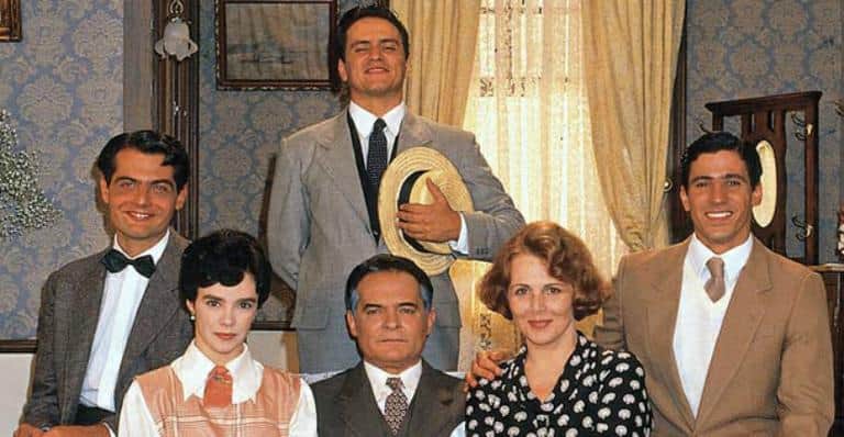 Elenco original de Éramos Seis no SBT. (Foto: Reprodução) Elenco original de Éramos Seis no SBT. (Foto: Reprodução)