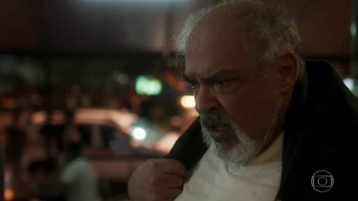 Agenor (Roberto Bonfim) em Segundo Sol (Foto: Reprodução/Globo) Agenor (Roberto Bonfim) em Segundo Sol (Foto: Reprodução/Globo)