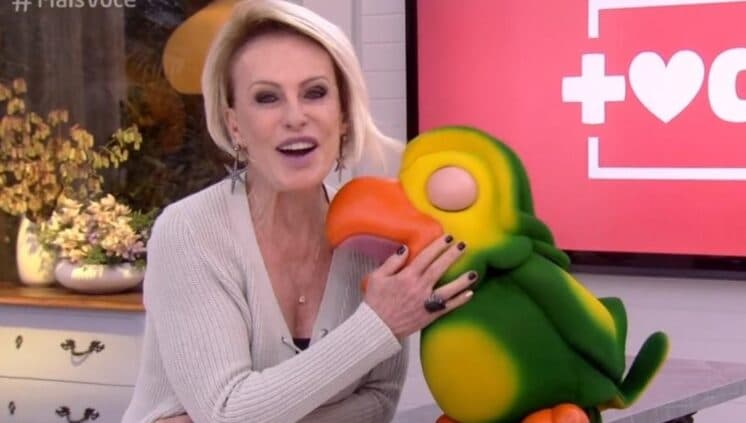 Ana Maria dá indireta a Tom Veiga após divórcio: "Sozinho dorme melhor"