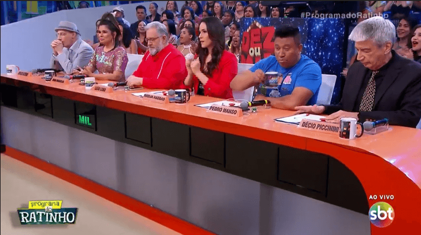 O quadro Dez ou Mil é sucesso no programa do Ratinho e conta com Pedro Manso como jurado (Foto: Reprodução) O quadro Dez ou Mil é sucesso no programa do Ratinho e conta com Pedro Manso como jurado (Foto: Reprodução)