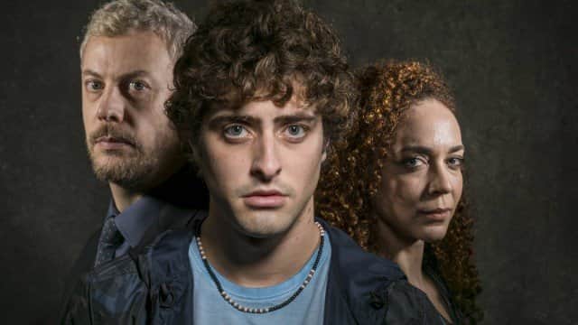 Guilherme Weber (Régis), Laila Garin (Tânia) e Eike Duarte (Álvaro) em Malhação (Foto: Sergio Zalis/ Globo/ Divulgação) Guilherme Weber (Régis), Laila Garin (Tânia) e Eike Duarte (Álvaro) em Malhação (Foto: Sergio Zalis/ Globo/ Divulgação)