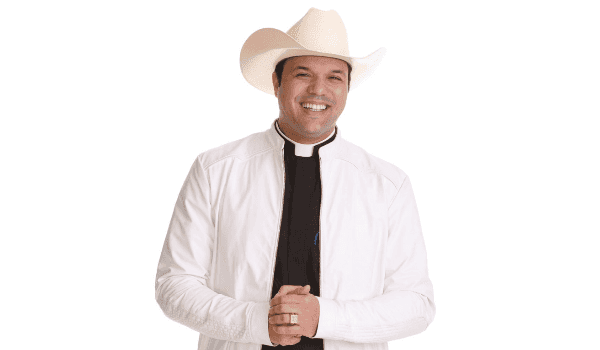 Padre Alessandro Campos (Foto: Reprodução) Padre Alessandro Campos (Foto: Reprodução)