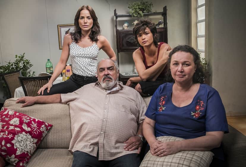 Roberto e suas companheiras de cena em Segundo Sol (Foto: Paulo Belote/TV Globo) Roberto e suas companheiras de cena em Segundo Sol (Foto: Paulo Belote/TV Globo)
