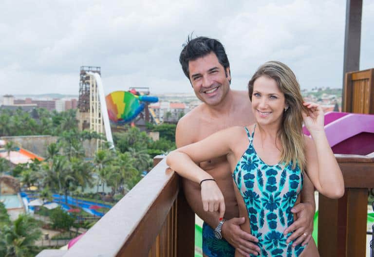 Edu Guedes e a namorada, a jornalista Érica Reis / Divulgação/Beach Park Edu Guedes e a namorada, a jornalista Érica Reis / Divulgação/Beach Park