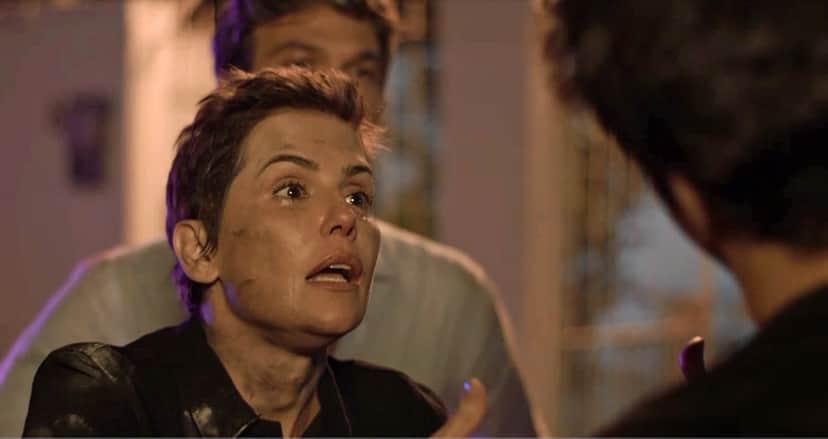 Karola mudará de lado após ser salva em Segundo Sol (Foto: TV Globo) Karola mudará de lado após ser salva em Segundo Sol (Foto: TV Globo)