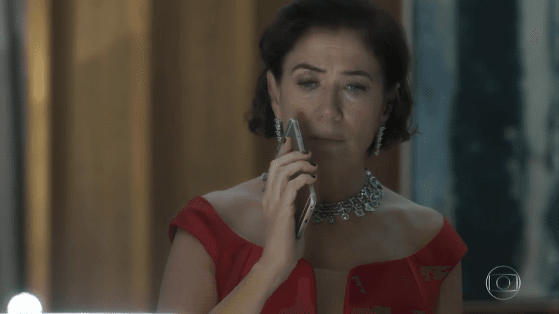 Valentina (Lília Cabral) em O Sétimo Guardião (Foto: Reprodução/Globo) Valentina (Lília Cabral) em O Sétimo Guardião (Foto: Reprodução/Globo)