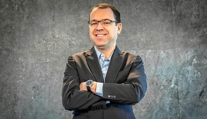 Mário Teixeira é autor de O Tempo Não Para. (Foto: Divulgação) Mário Teixeira é autor de O Tempo Não Para. (Foto: Divulgação)