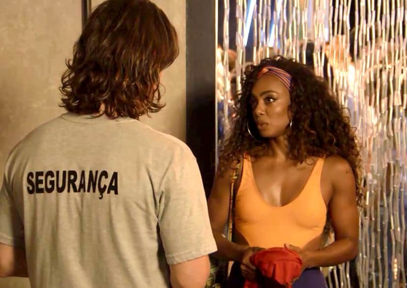Quinzinho engana Dandara em Verão 90 (Foto: Reprodução) Quinzinho engana Dandara em Verão 90 (Foto: Reprodução)