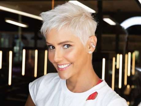 Deborah Secco declara seu amor para Maria Flor, sua filha, e deixa seguidores encantados com a fofura