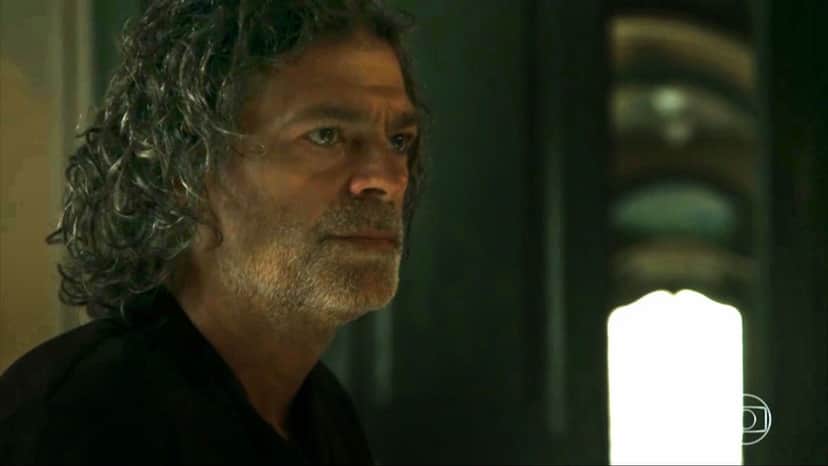Murilo em cena da novela O Sétimo Guardião (Foto: Reprodução) Murilo em cena da novela O Sétimo Guardião (Foto: Reprodução)