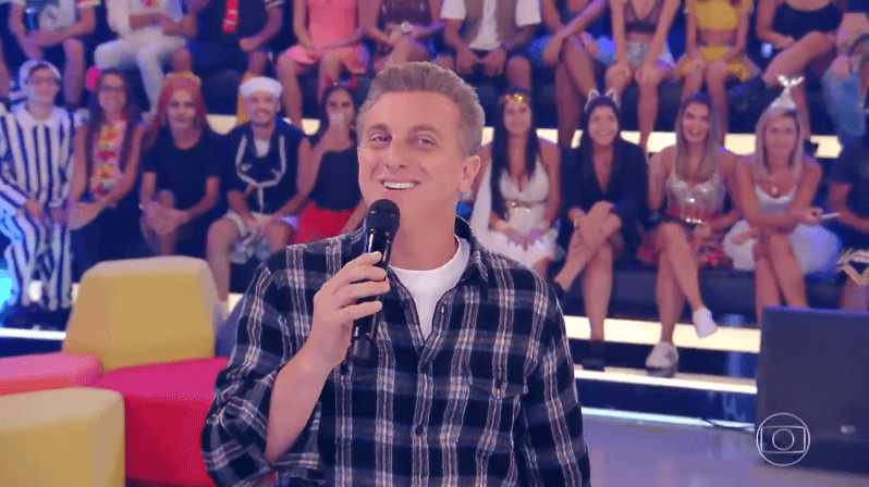 O apresentador Luciano Huck no Caldeirão (Foto: Reprodução/Globo) O apresentador Luciano Huck no Caldeirão (Foto: Reprodução/Globo)