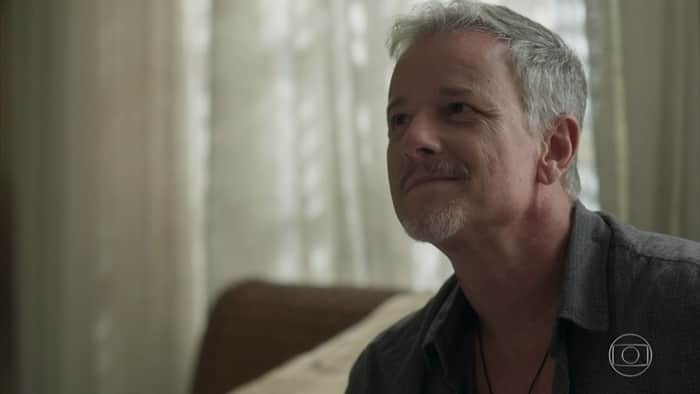 Sampaio (Marcello Novaes) em cena de O Sétimo Guardião (Foto: Reprodução/Globo) Sampaio (Marcello Novaes) em cena de O Sétimo Guardião (Foto: Reprodução/Globo)