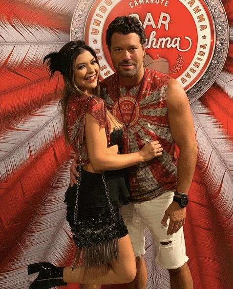 Amanda Françozo e o marido curtem carnaval (Foto: Reprodução Instagram) Amanda Françozo e o marido curtem carnaval (Foto: Reprodução Instagram)