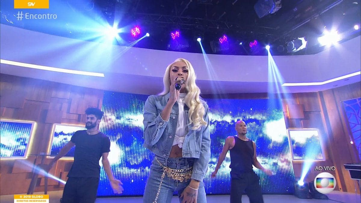 Pabllo Vittar ao vivo na Globo (Foto: Reprodução) Pabllo Vittar ao vivo na Globo (Foto: Reprodução)