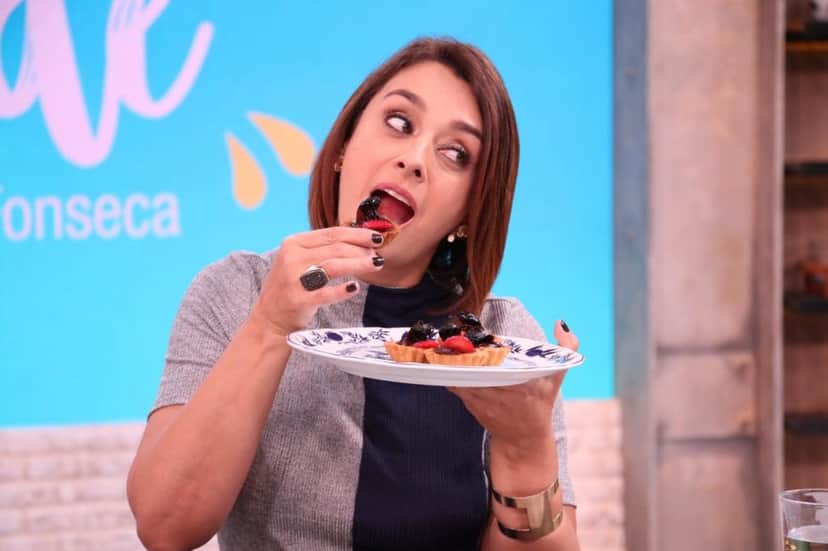 Catia Fonseca ofereceu barata para os jurados do MasterChef na Band! Catia Fonseca ofereceu barata para os jurados do MasterChef na Band!