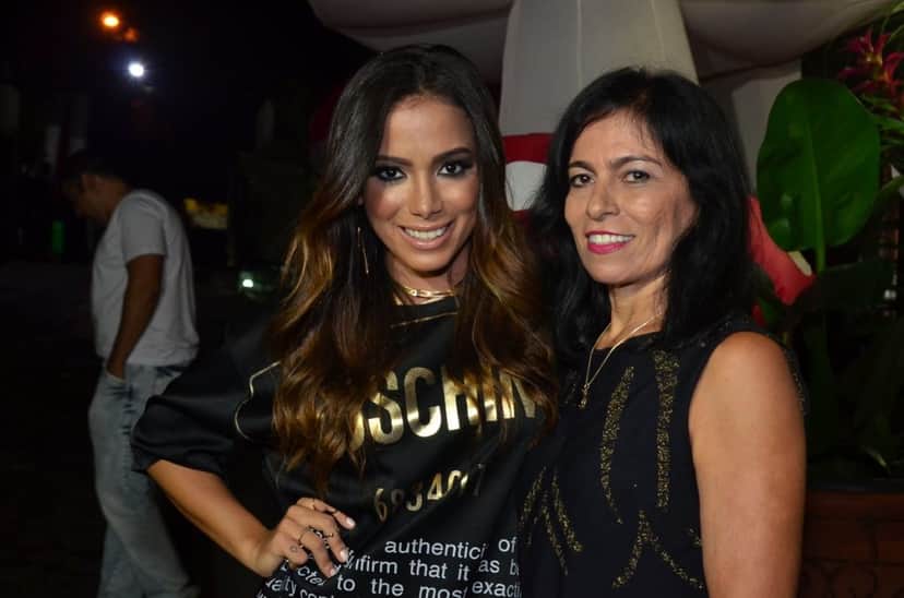 Anitta e sua mãe, Miriam Macedo (Foto: Divulgação) Anitta e sua mãe, Miriam Macedo (Foto: Divulgação)