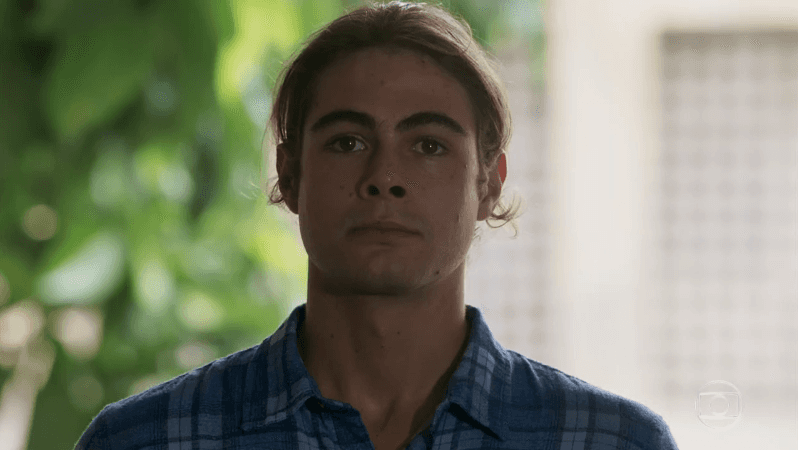 João (Rafael Vitti) em cena de Verão 90 (Foto: Reprodução/Globo) João (Rafael Vitti) em cena de Verão 90 (Foto: Reprodução/Globo)