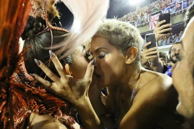 Juliana Paes e Deborah Secco (Foto: Wallace Barbosa/AgNews) Juliana Paes e Deborah Secco (Foto: Wallace Barbosa/AgNews)